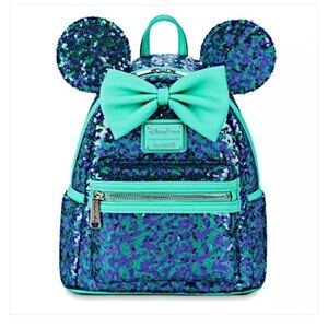 Minnie Mouse Sequin Loungefly.
2023 Disney parksMini Backpack - Blue and Purple.